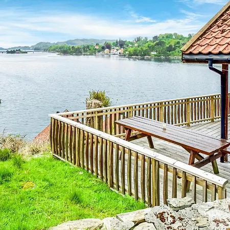 Pet Friendly In Sjernaroy With Wifi *