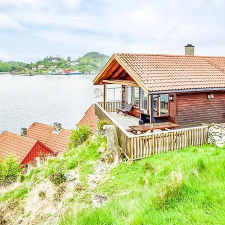 Pet Friendly In Sjernaroy With Wifi