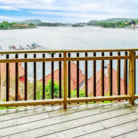 Pet Friendly In Sjernaroy With Wifi Holiday home *