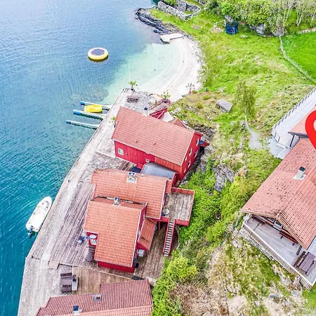 Pet Friendly In Sjernaroy With Wifi Holiday home *