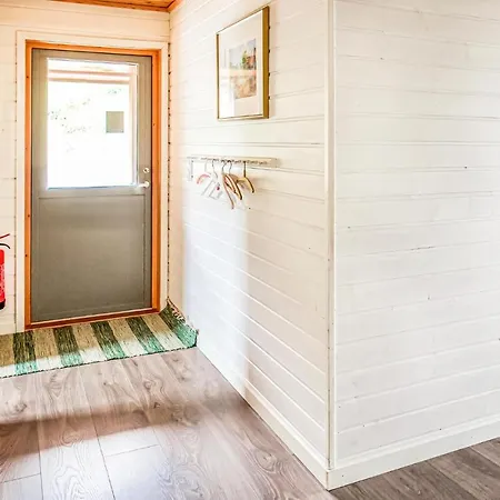 Pet Friendly In Sjernaroy With Wifi